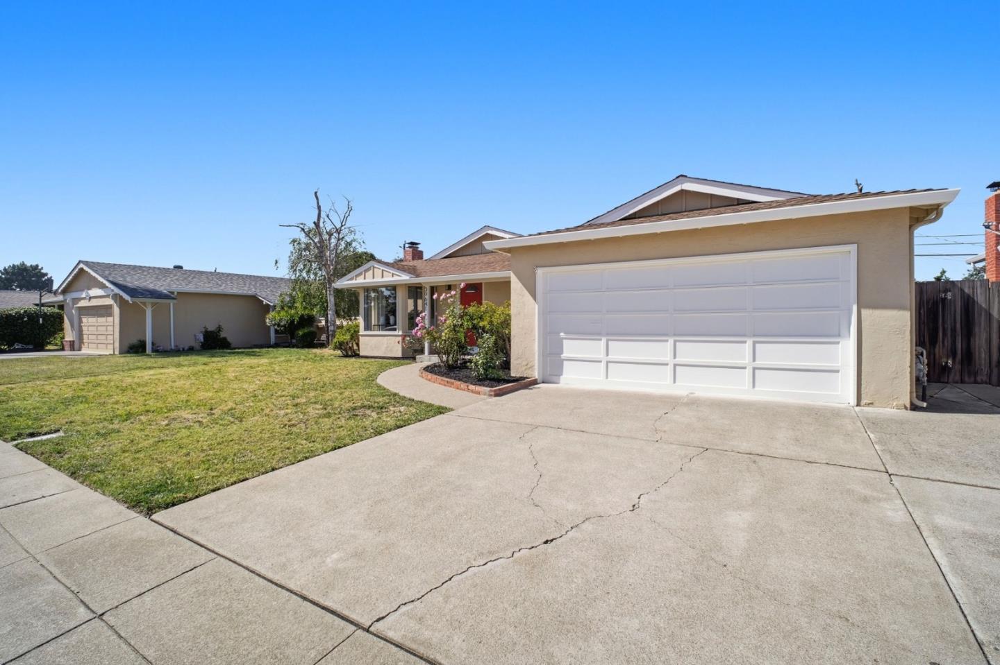 39641 Whitecap Way