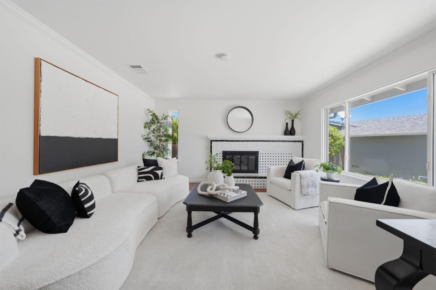 4463 Lancero Court