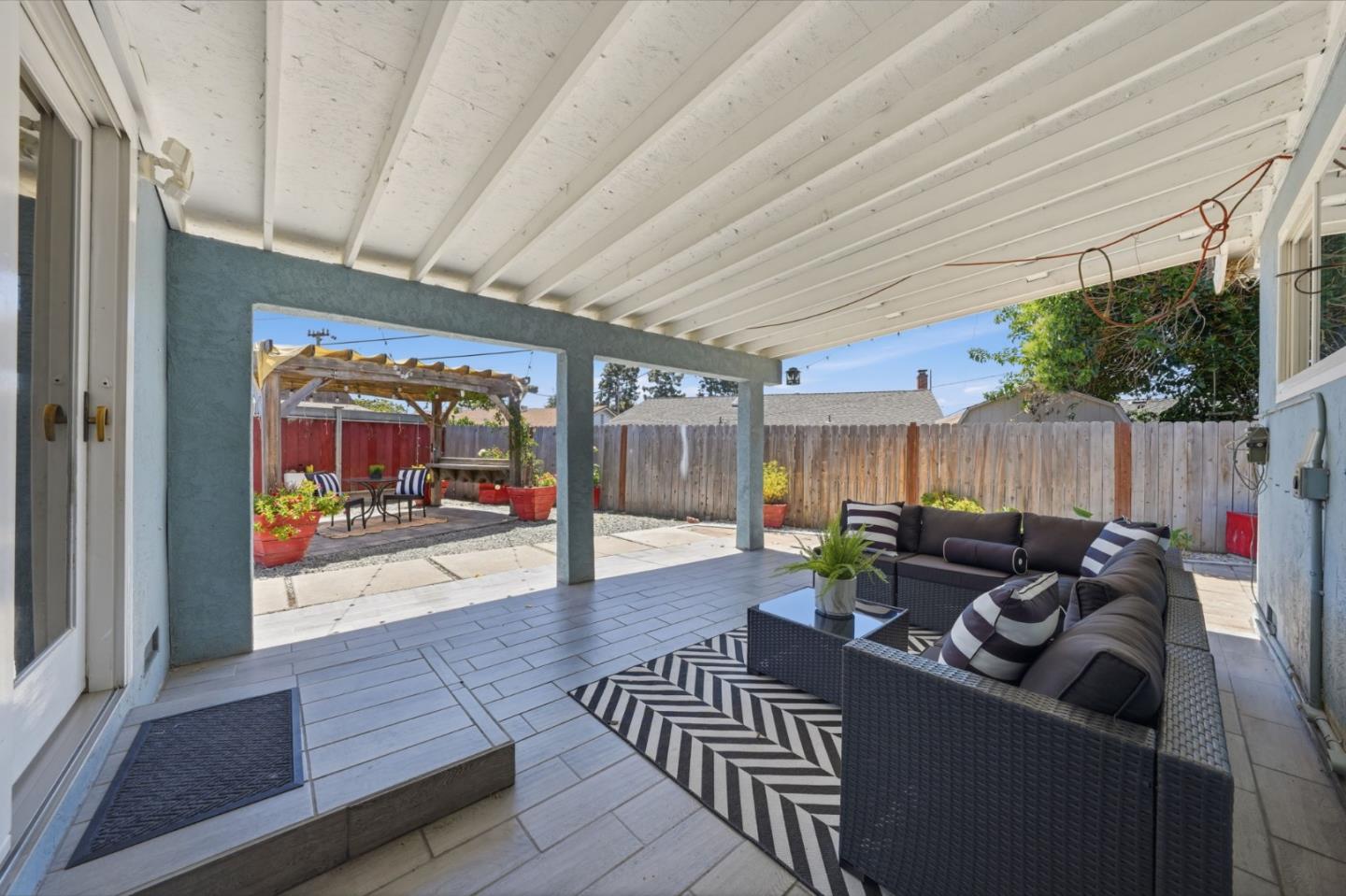 4463 Lancero Court