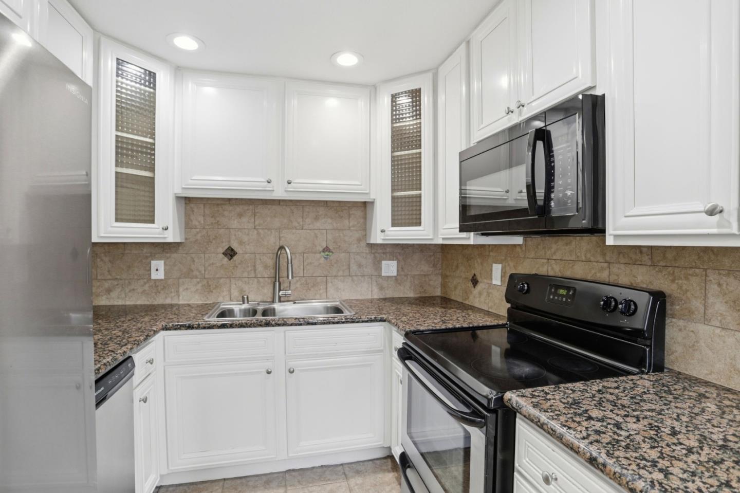 2600 Cortez Drive 6102