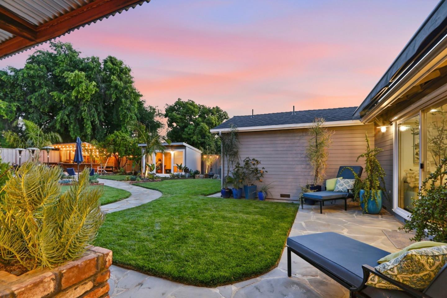 1044 Audrey Avenue