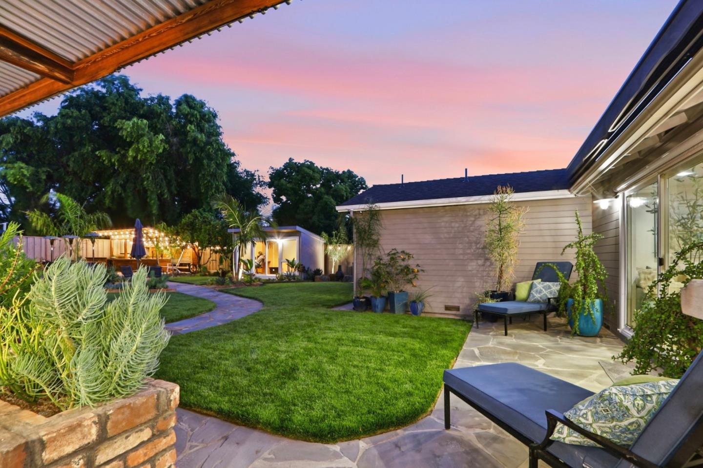 1044 Audrey Avenue