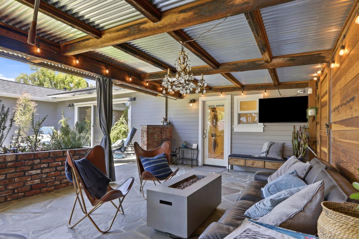 1044 Audrey Avenue