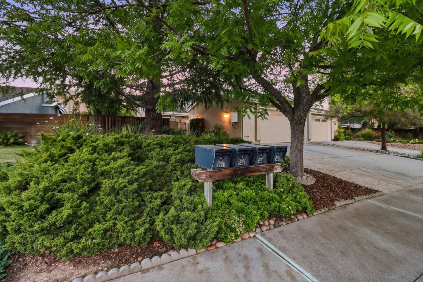 5231 Leesa Ann Court