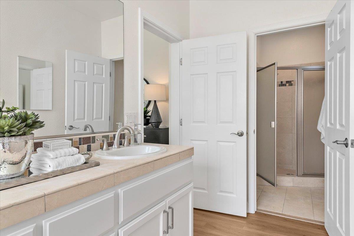 1511 Artisan Way