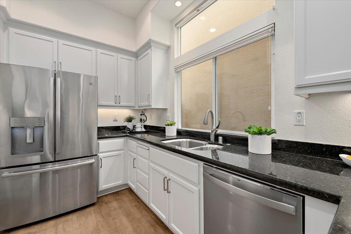 1511 Artisan Way