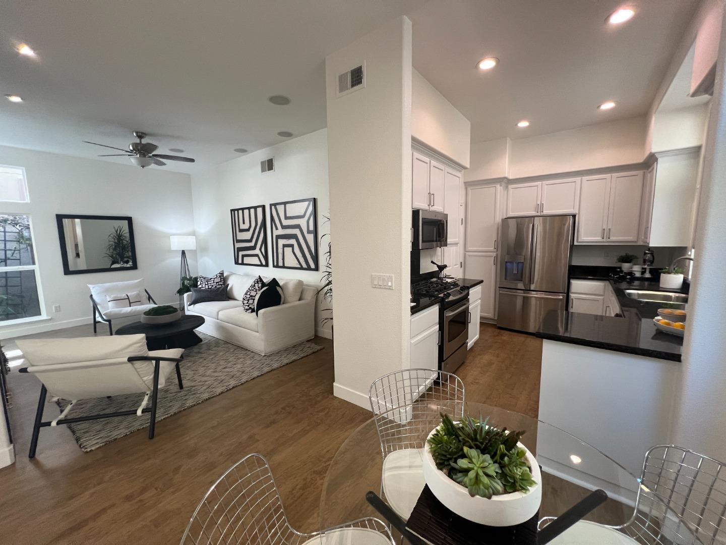 1511 Artisan Way
