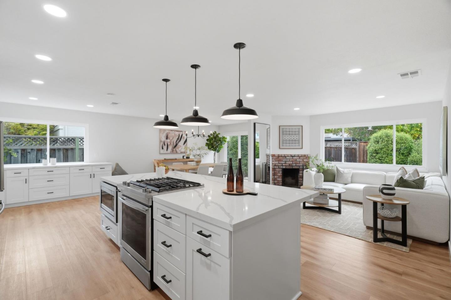 4041 Ross Park Drive