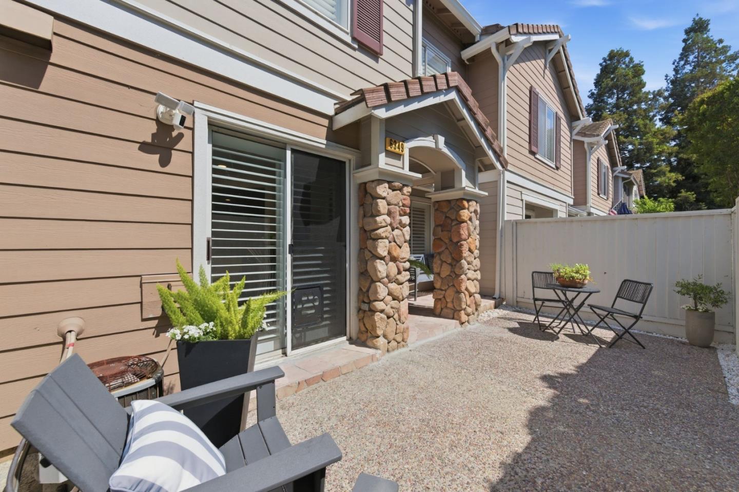 6349 Holly Gillingham Lane