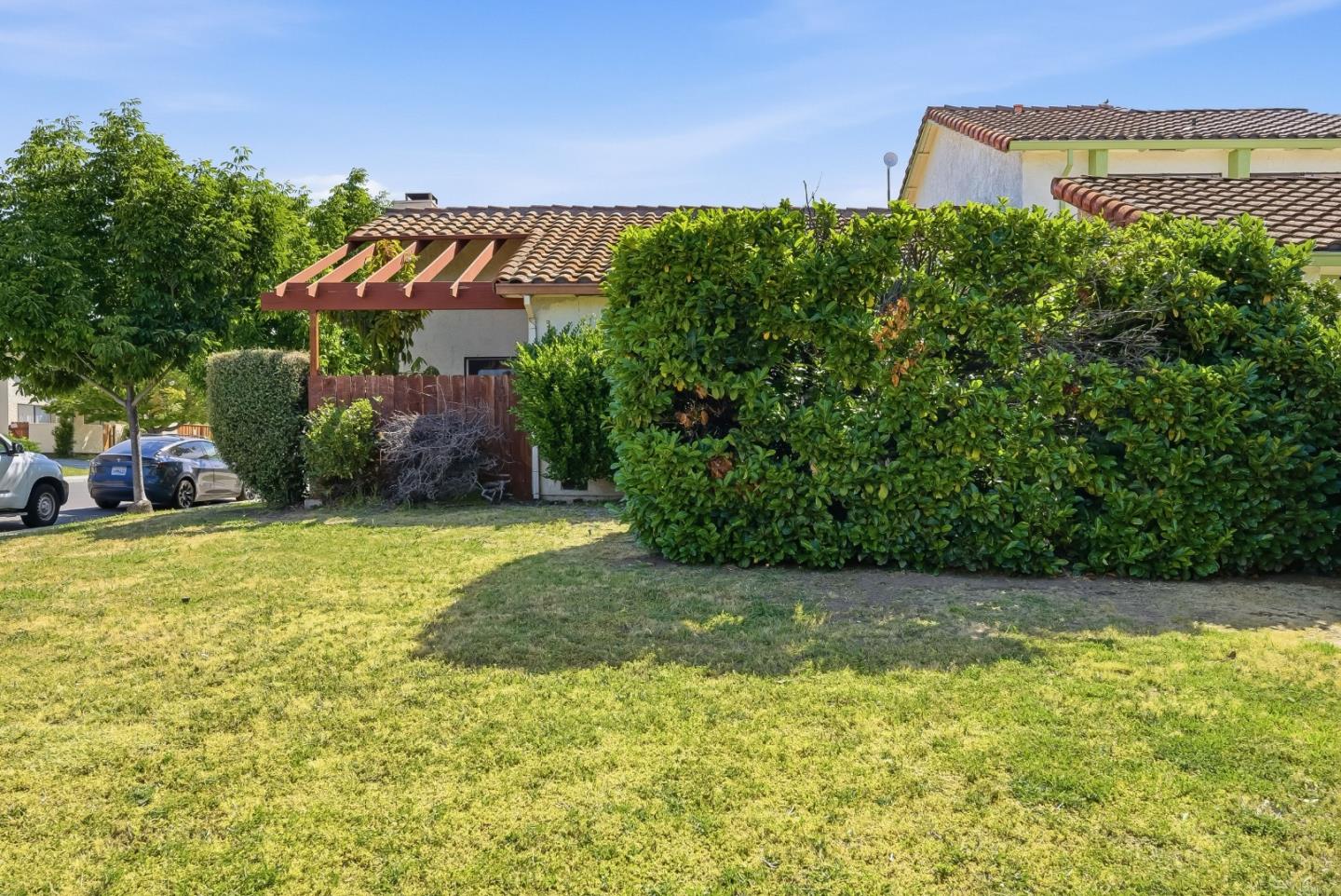 1332 Mount Shasta Avenue
