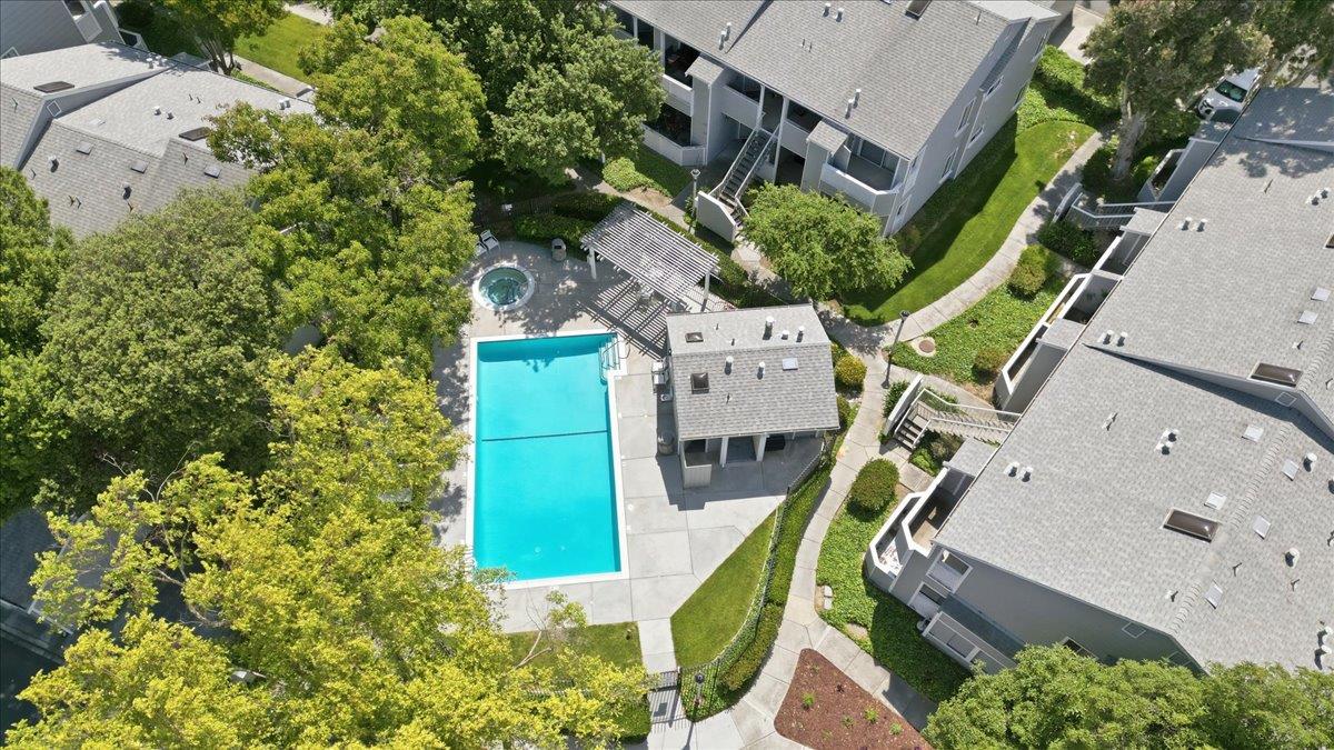1574 Thorncrest Drive