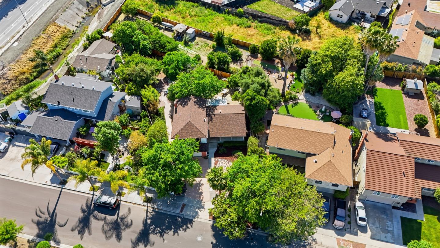 469 Royale Park Drive