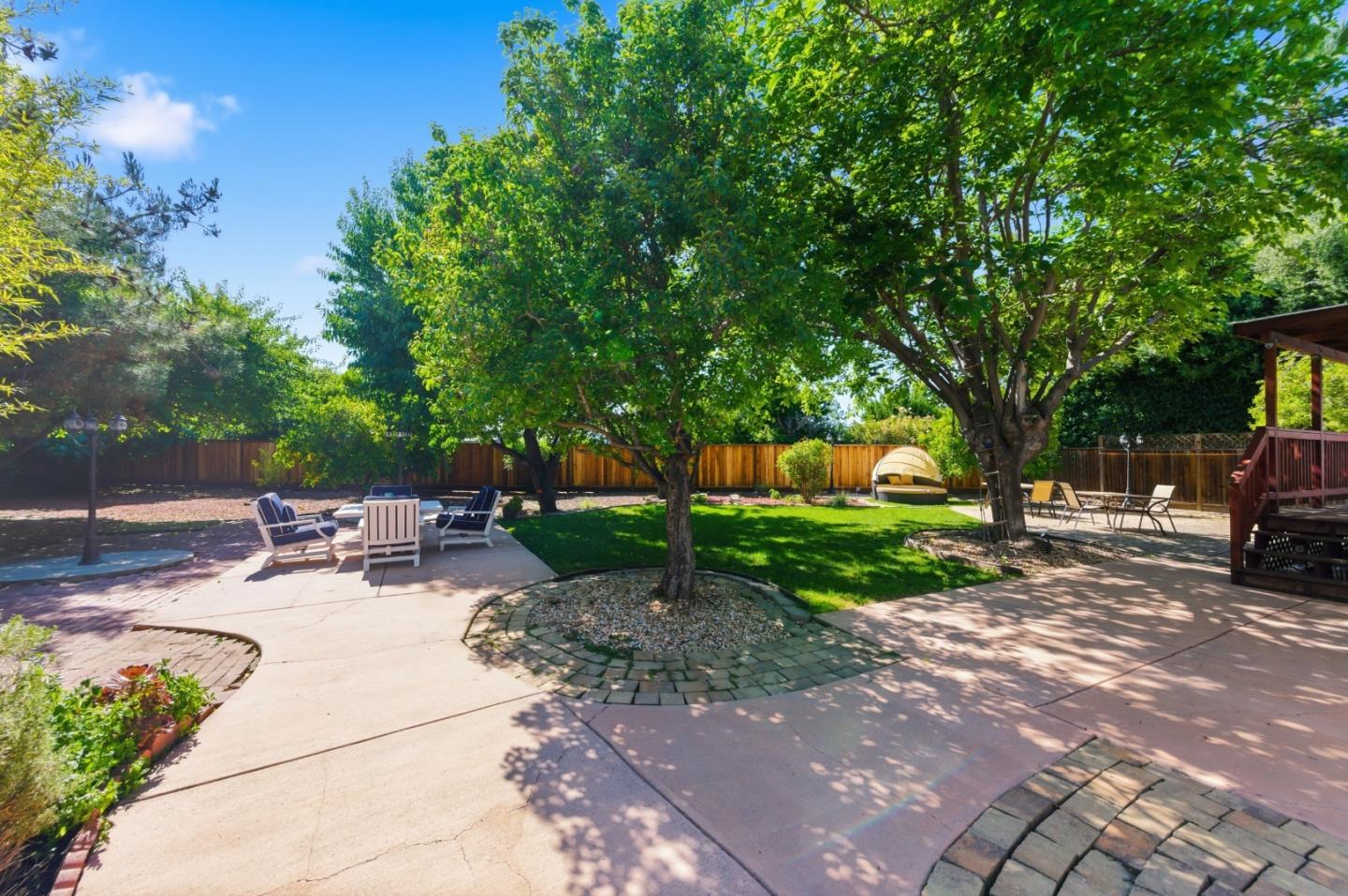 469 Royale Park Drive