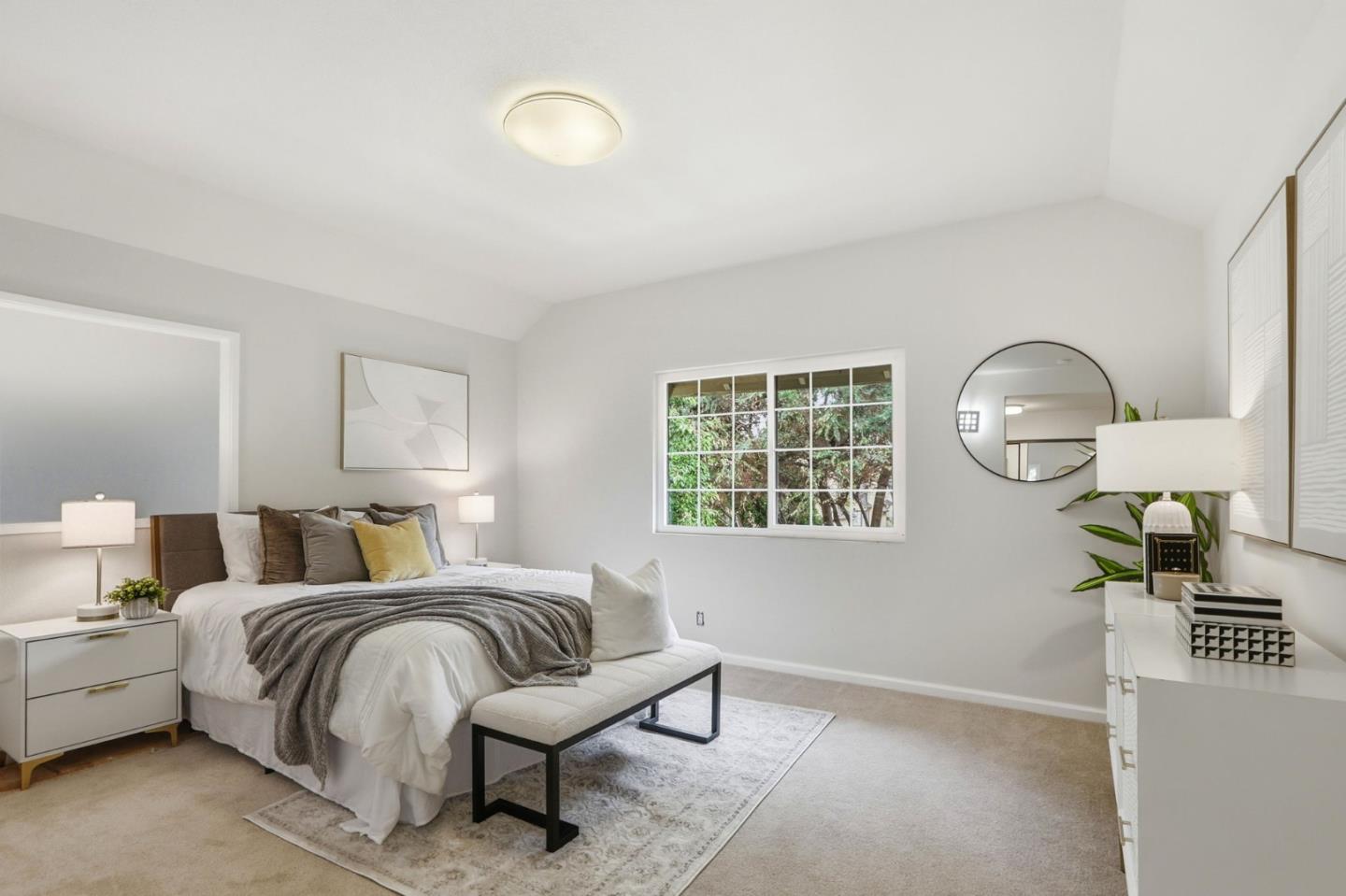 1941 Huxley Court
