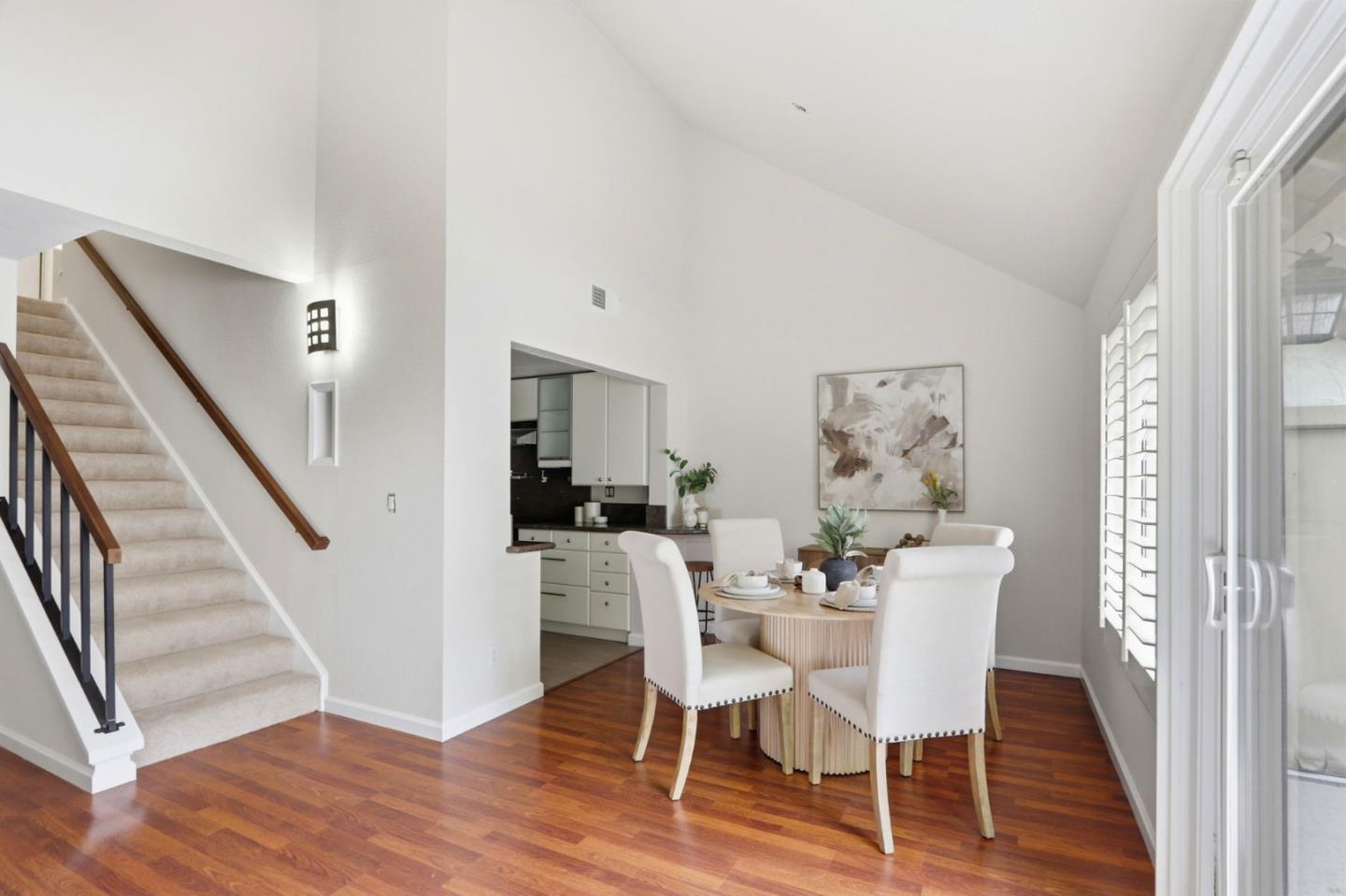 1941 Huxley Court