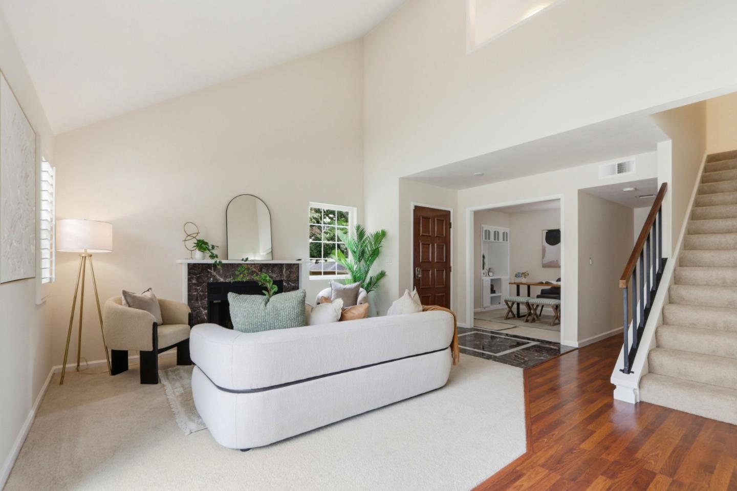 1941 Huxley Court