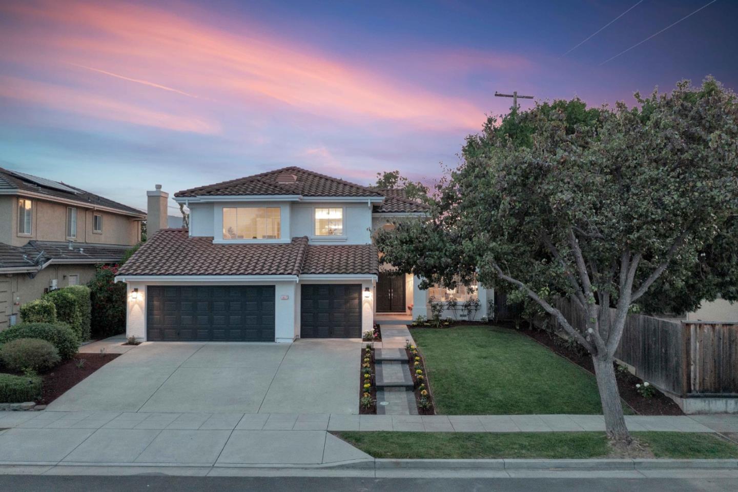 1617 Goldfinch Way