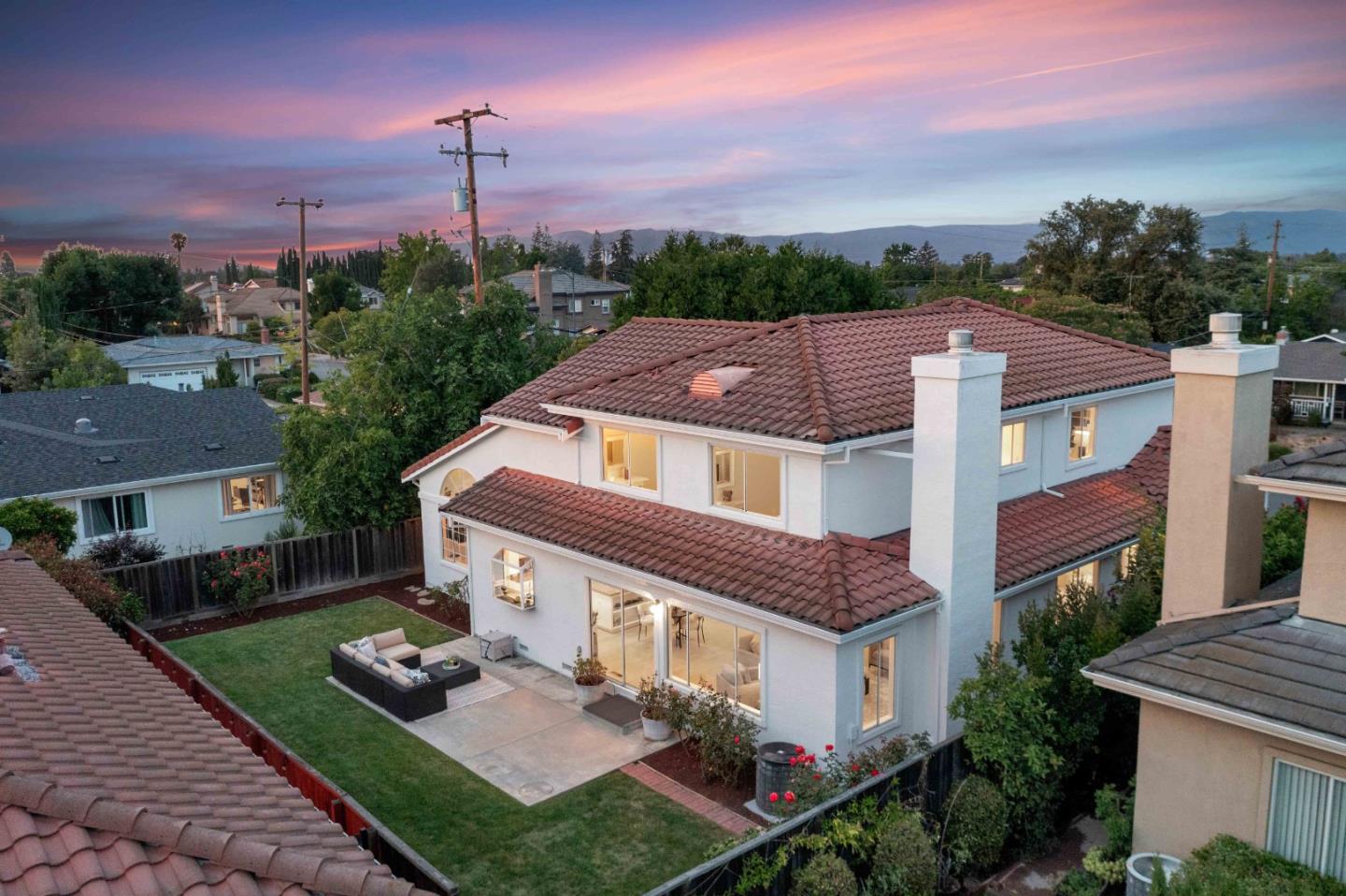 1617 Goldfinch Way
