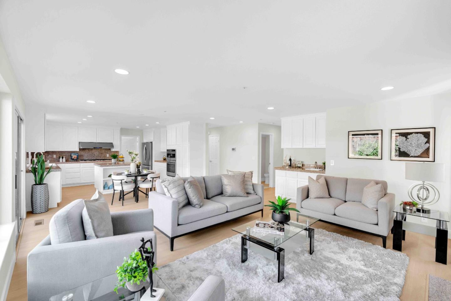 1617 Goldfinch Way