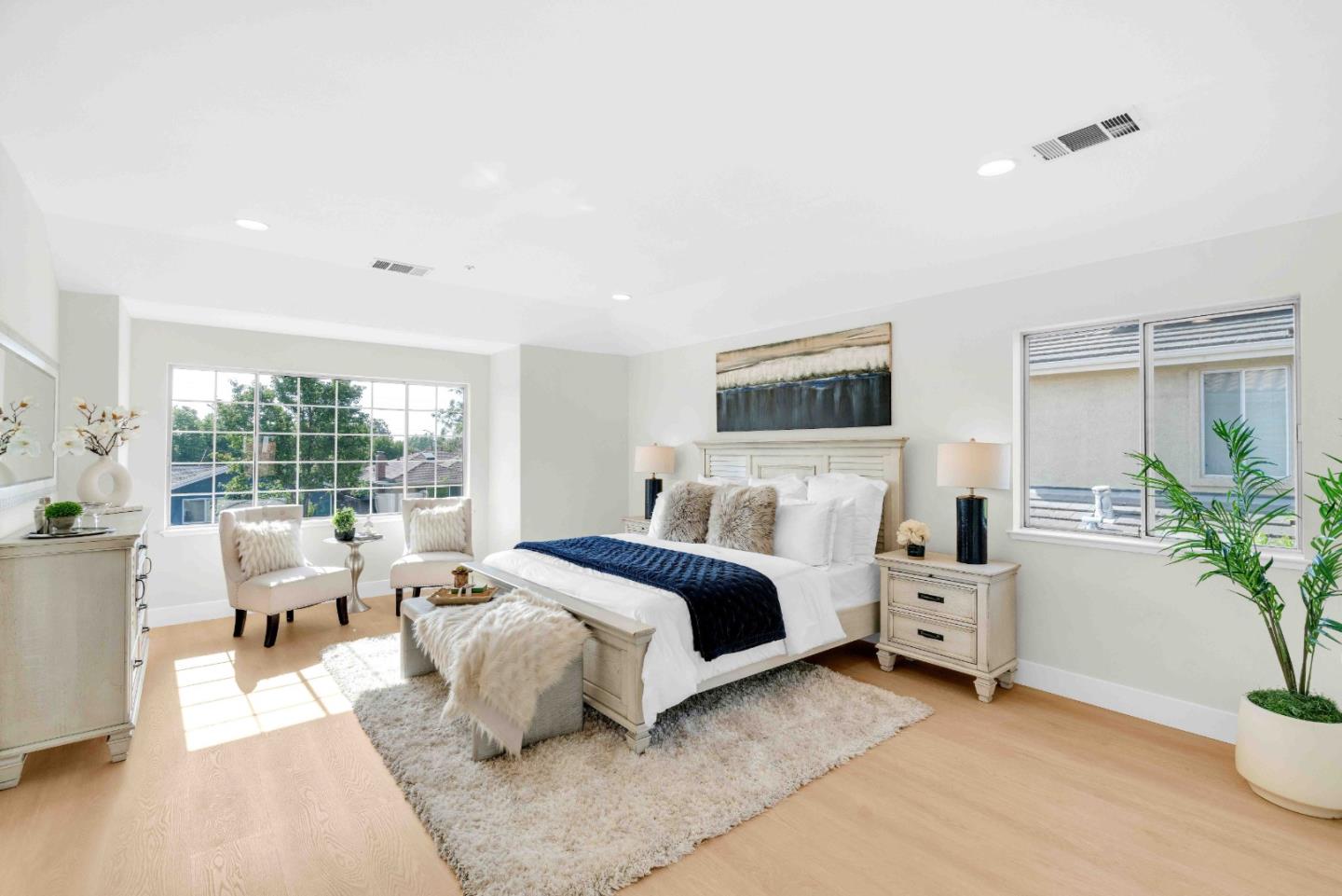 1617 Goldfinch Way