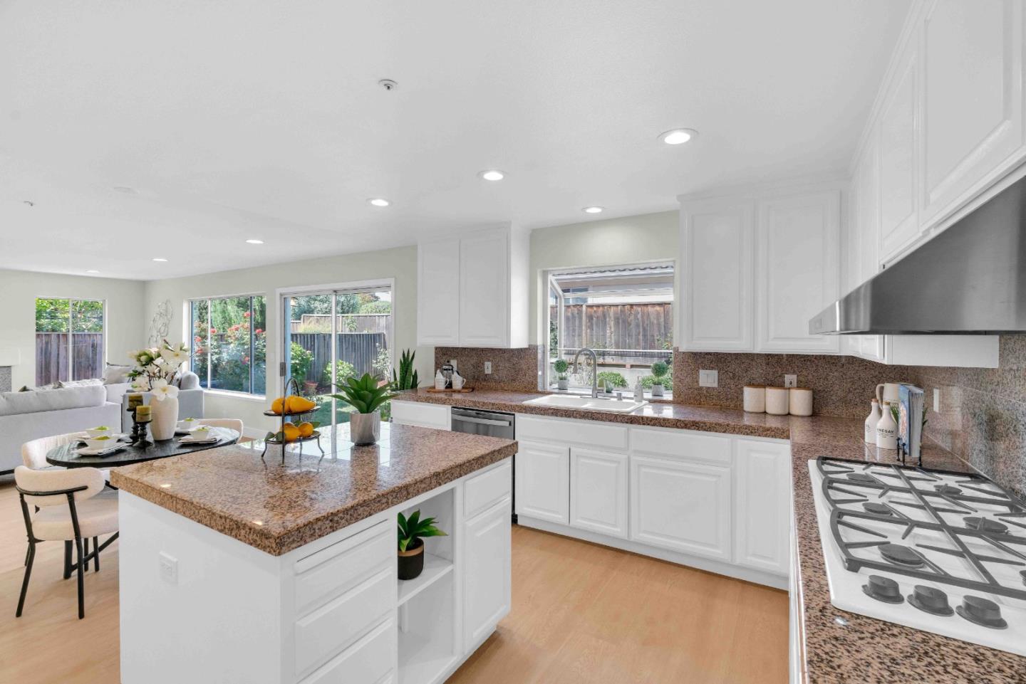 1617 Goldfinch Way
