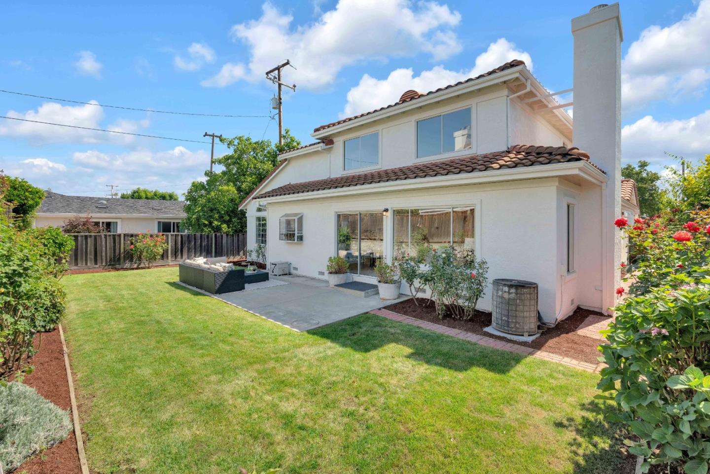 1617 Goldfinch Way