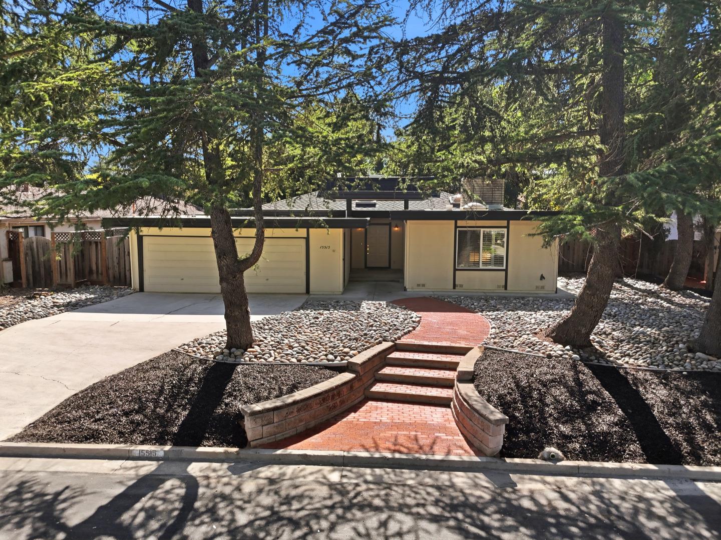 15515 Corinne Drive