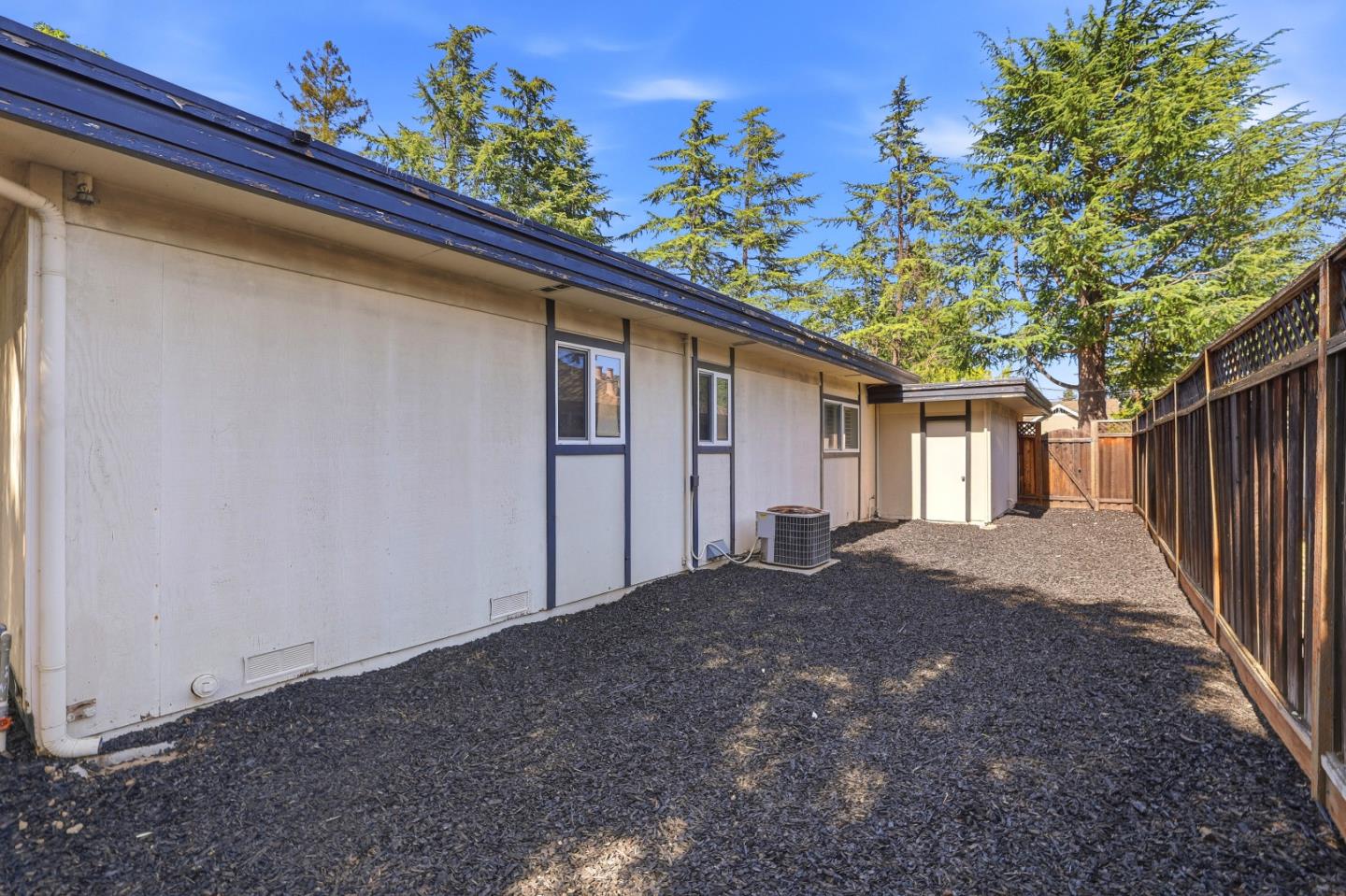 15515 Corinne Drive
