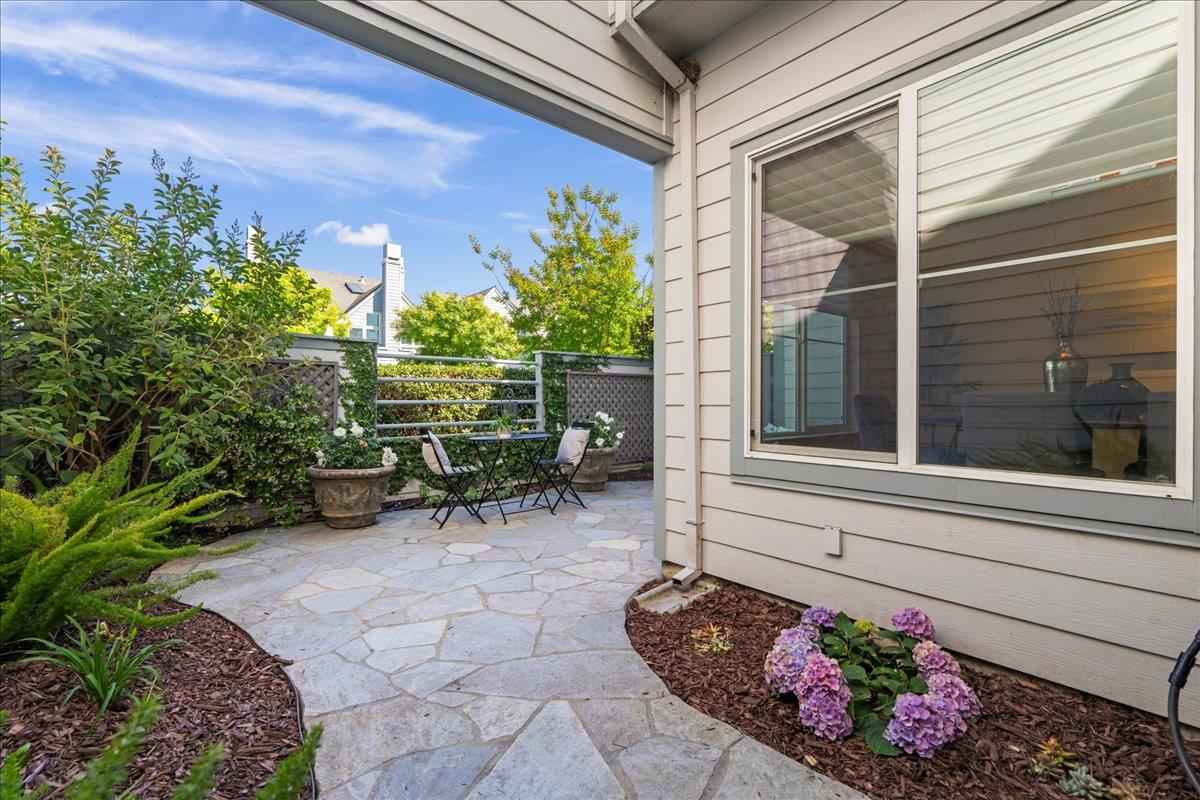 13 Charthouse Lane