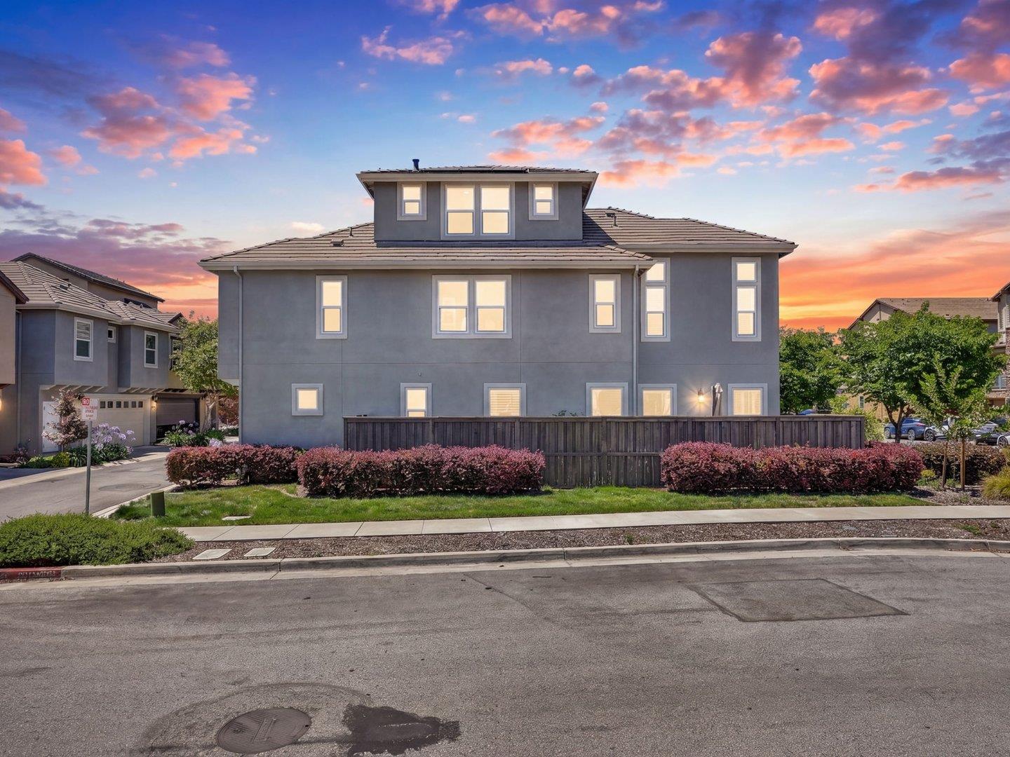 6099 Charlotte Drive
