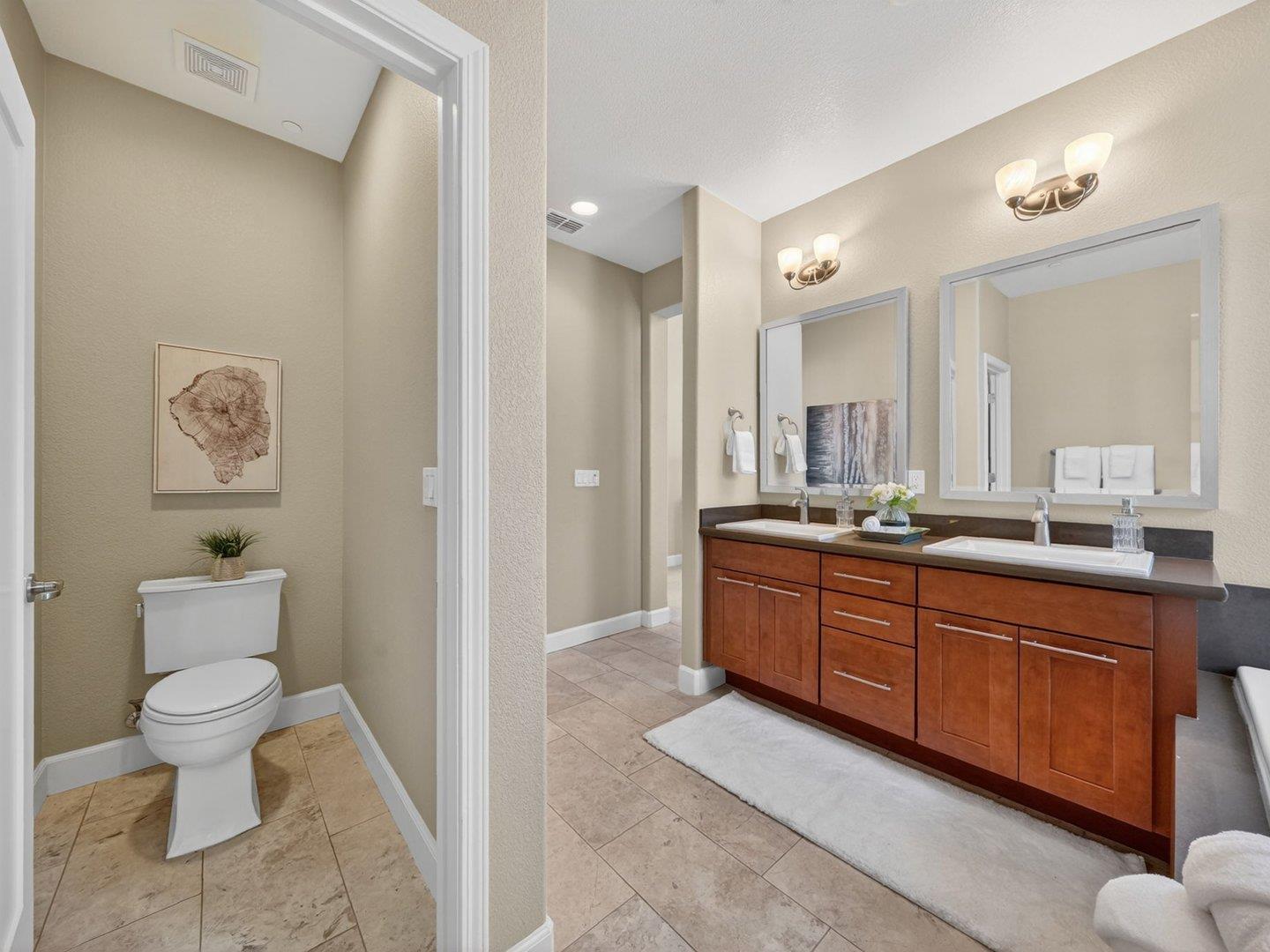 6099 Charlotte Drive