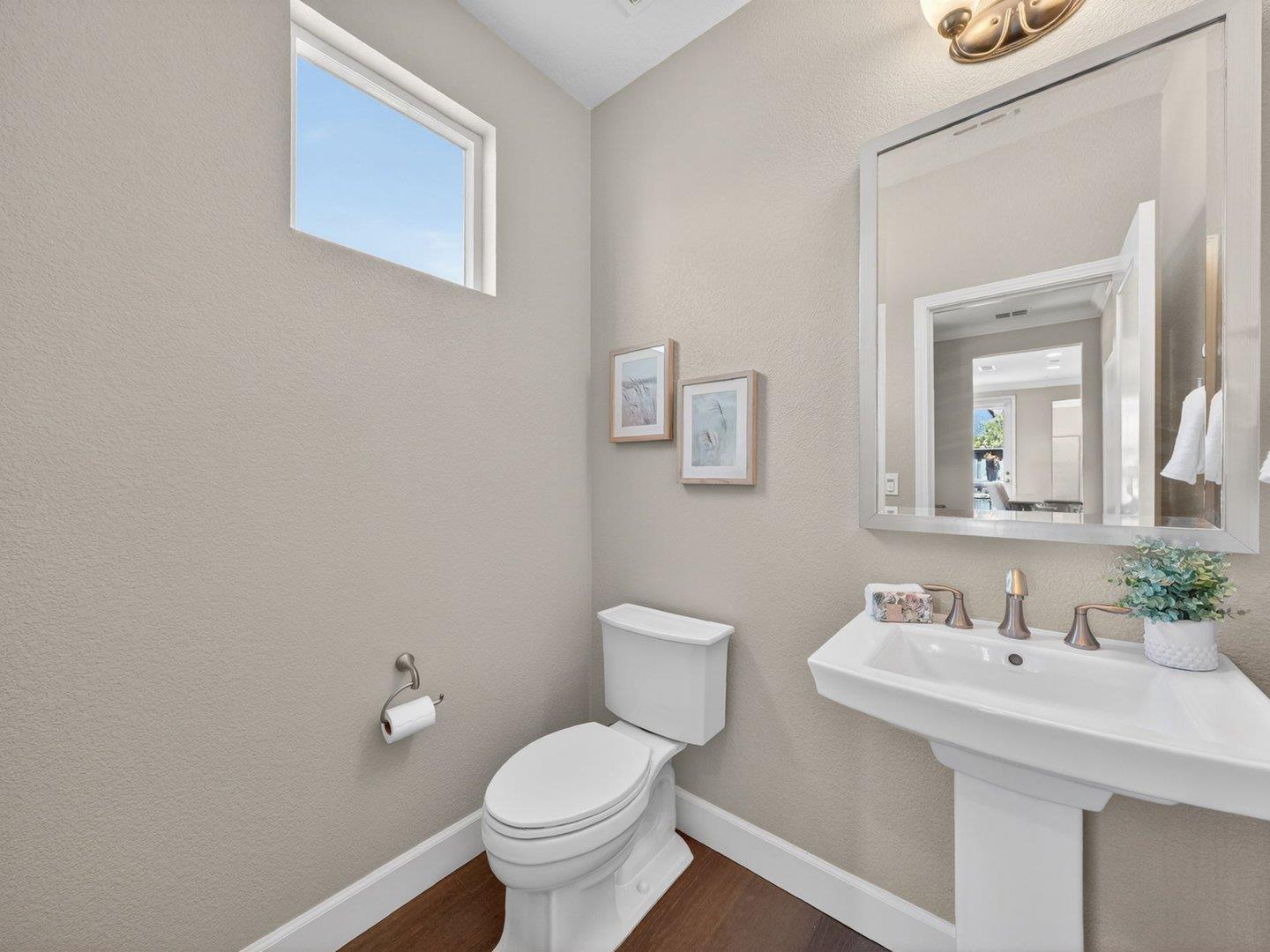 6099 Charlotte Drive