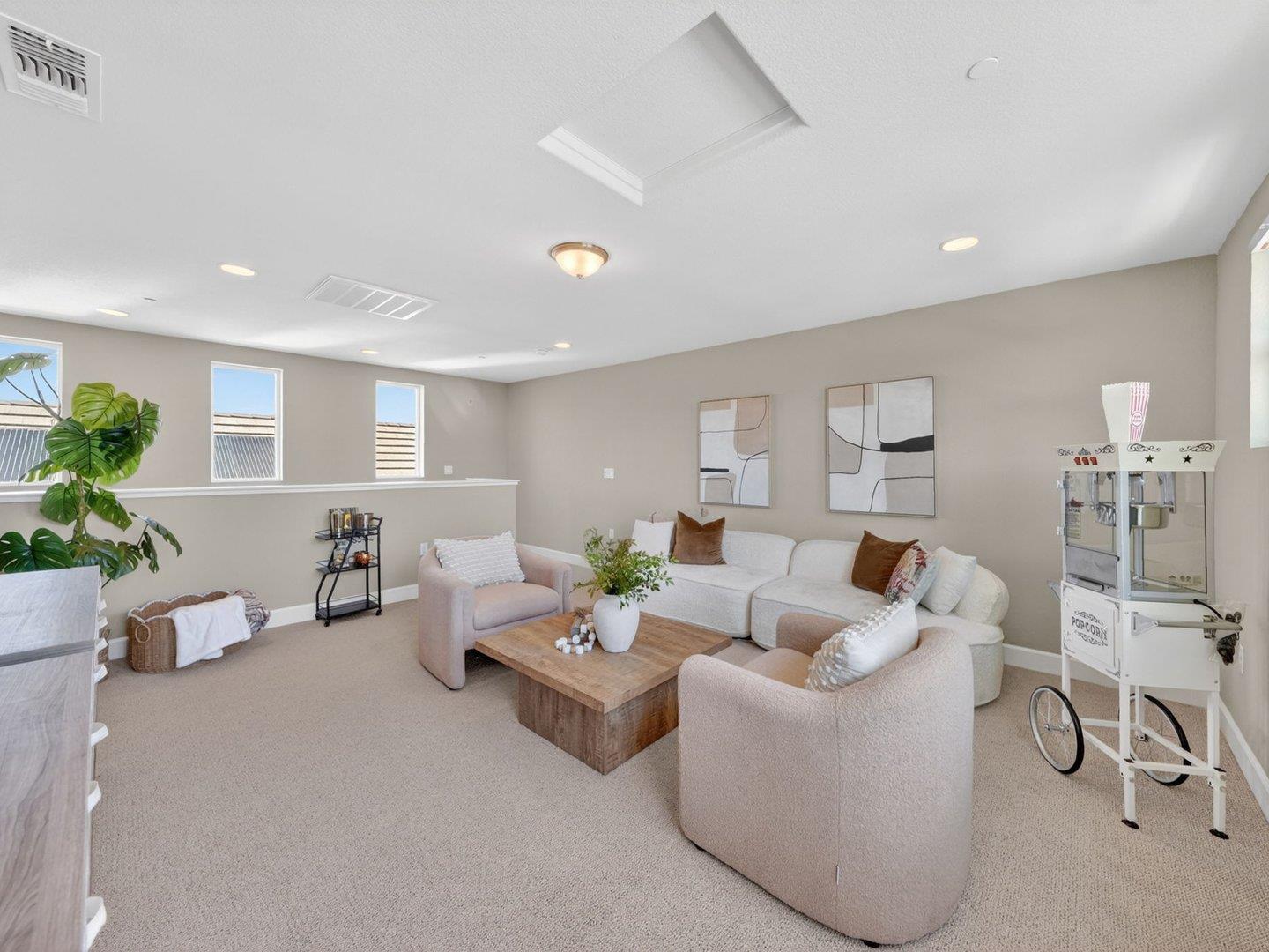 6099 Charlotte Drive