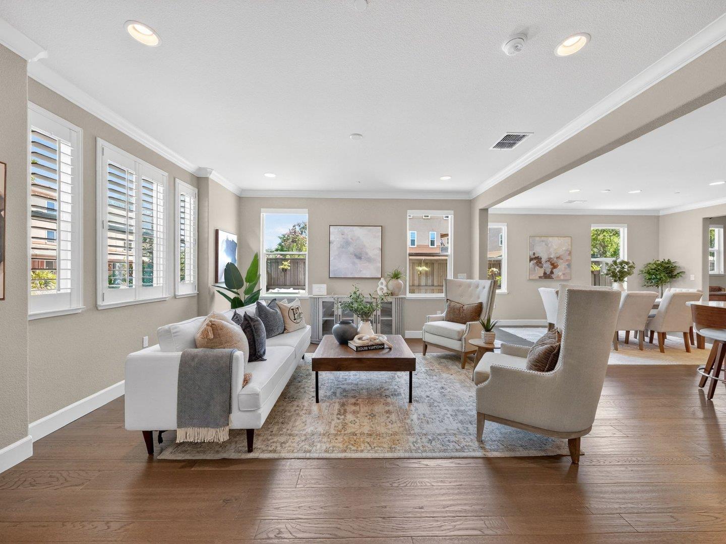 6099 Charlotte Drive