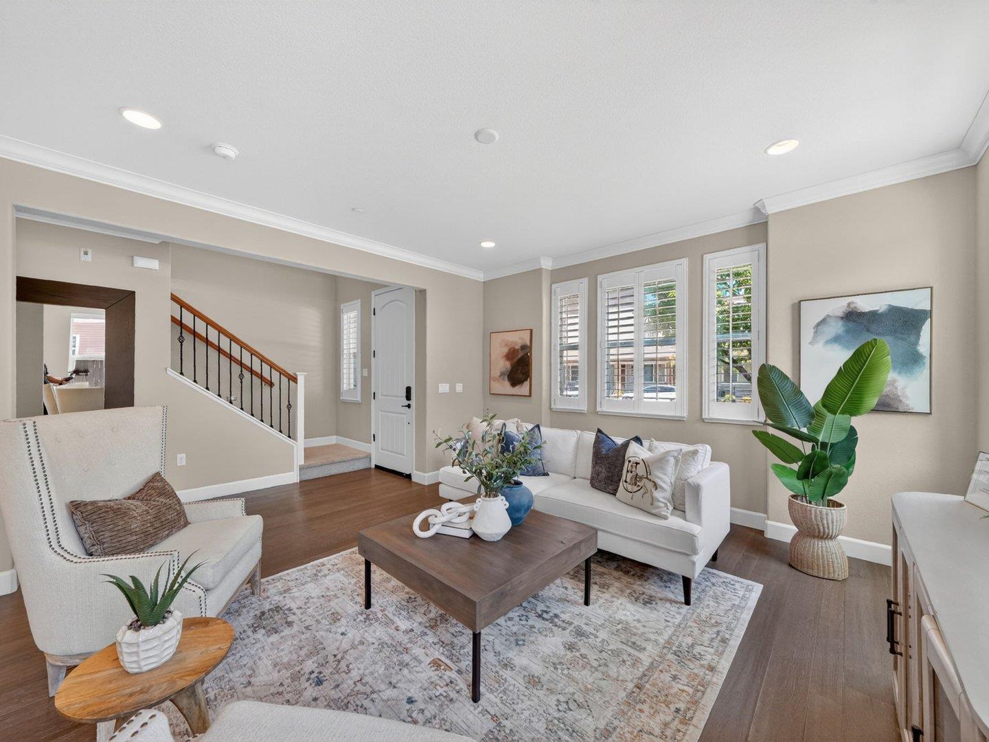 6099 Charlotte Drive