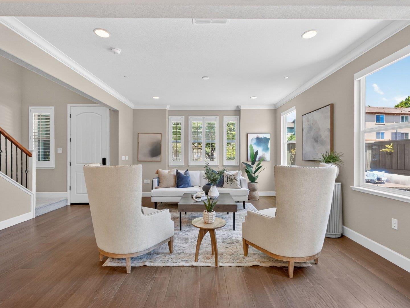6099 Charlotte Drive