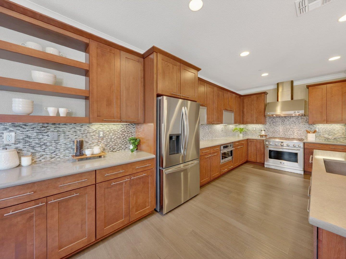 6099 Charlotte Drive