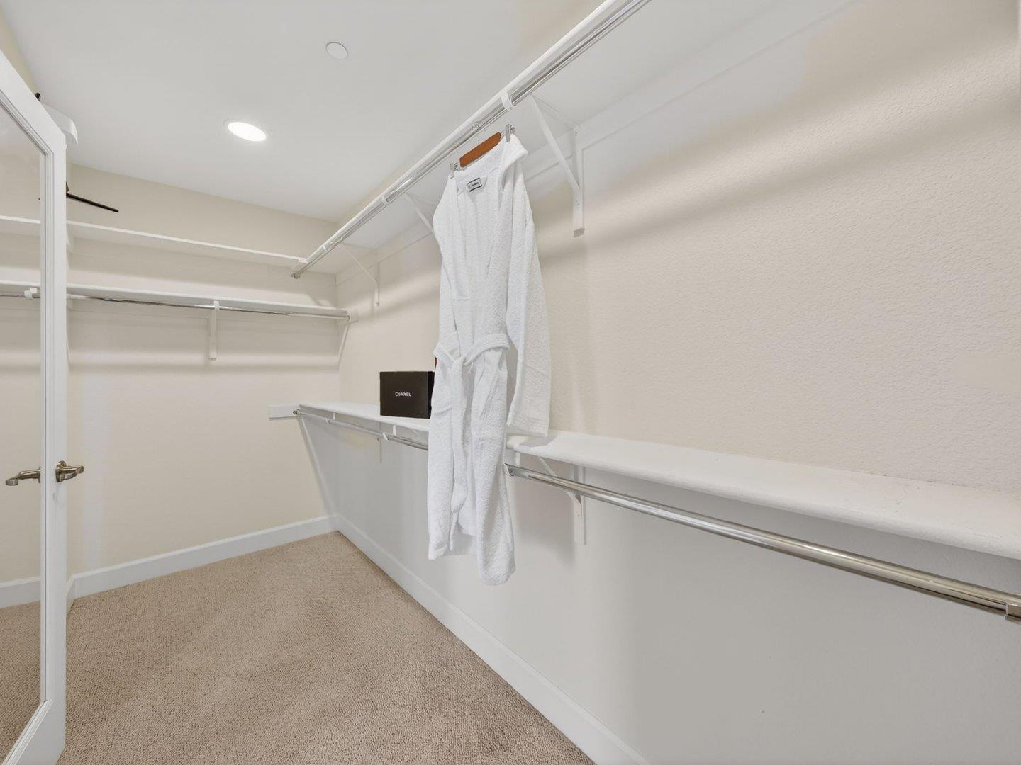 6099 Charlotte Drive