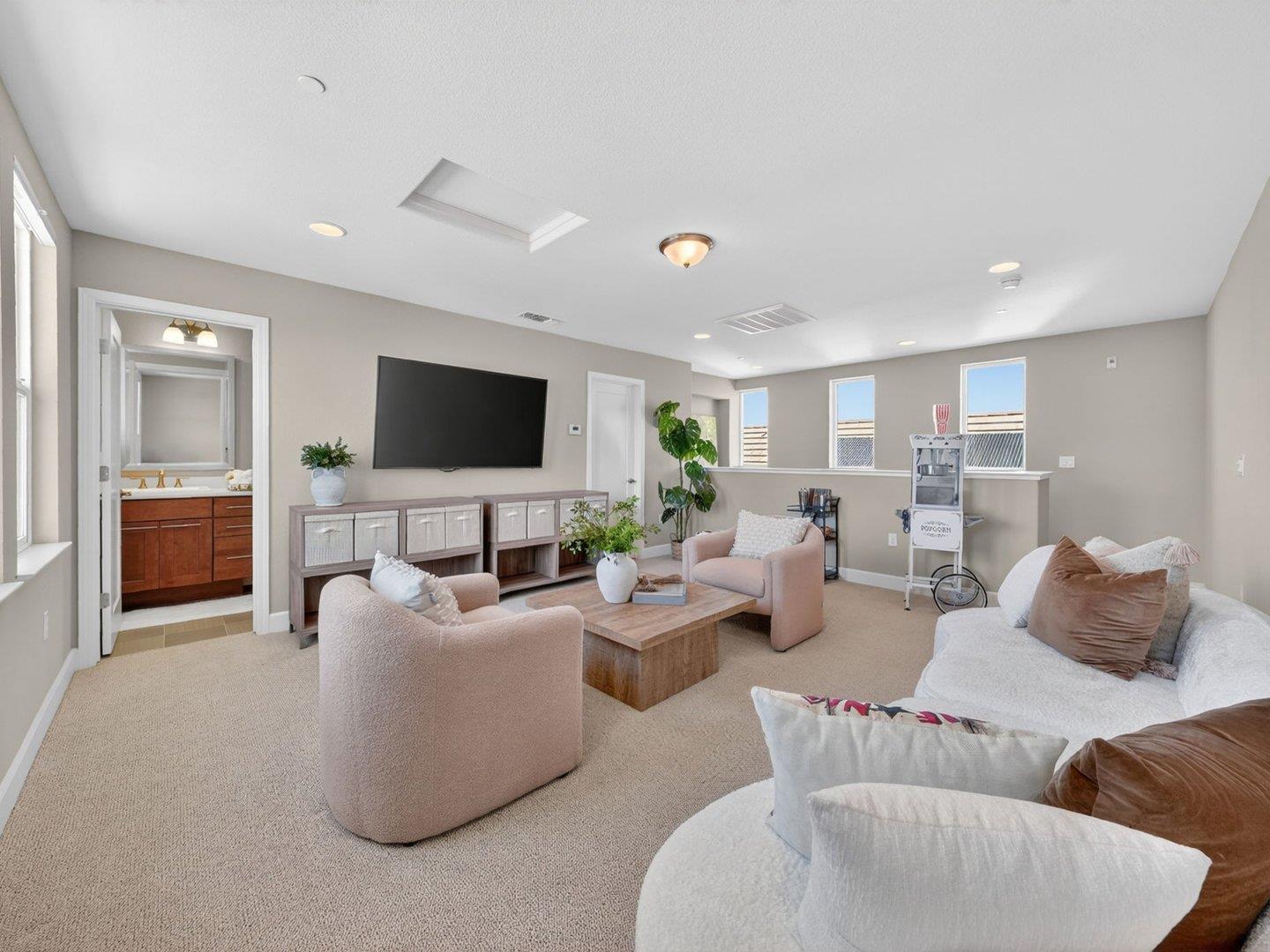 6099 Charlotte Drive