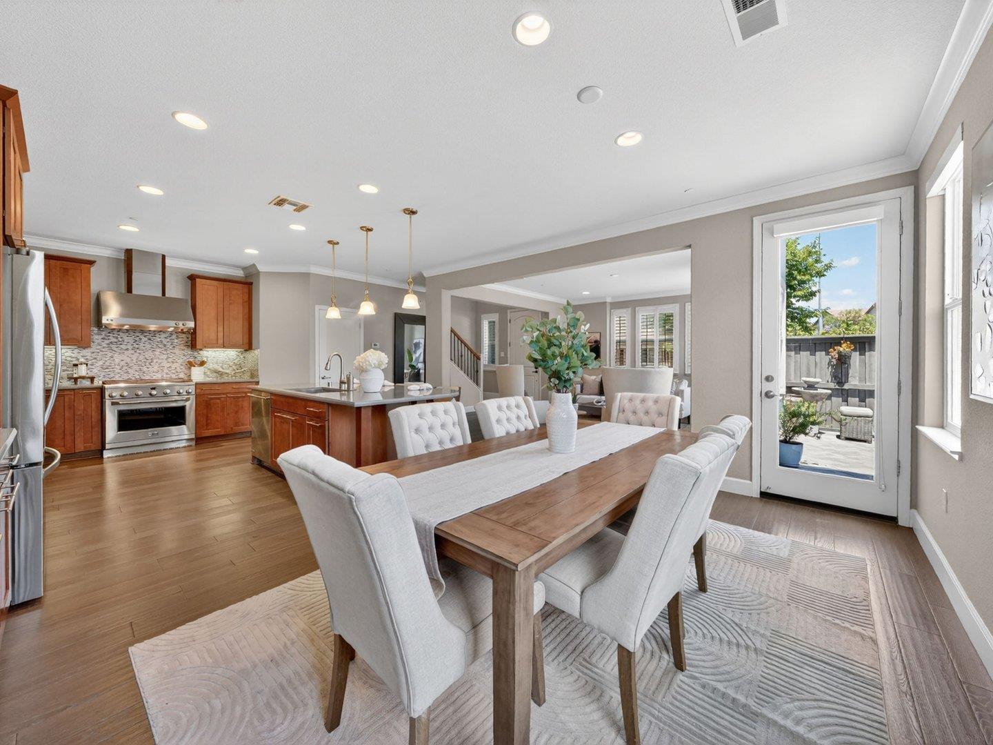 6099 Charlotte Drive