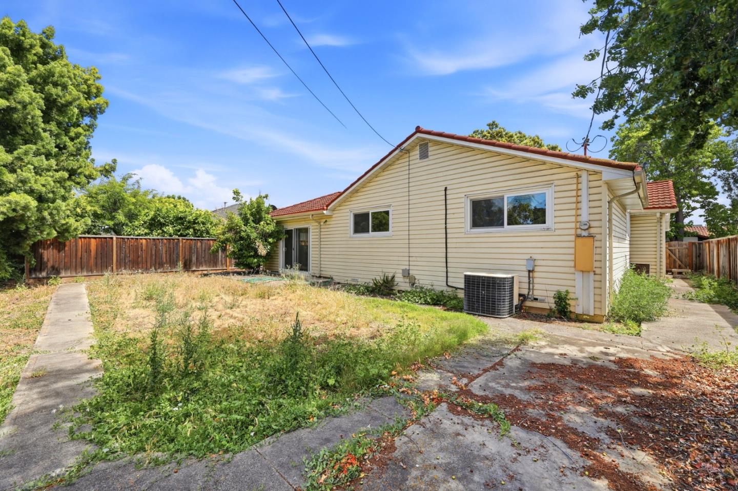 3355 Forest Avenue