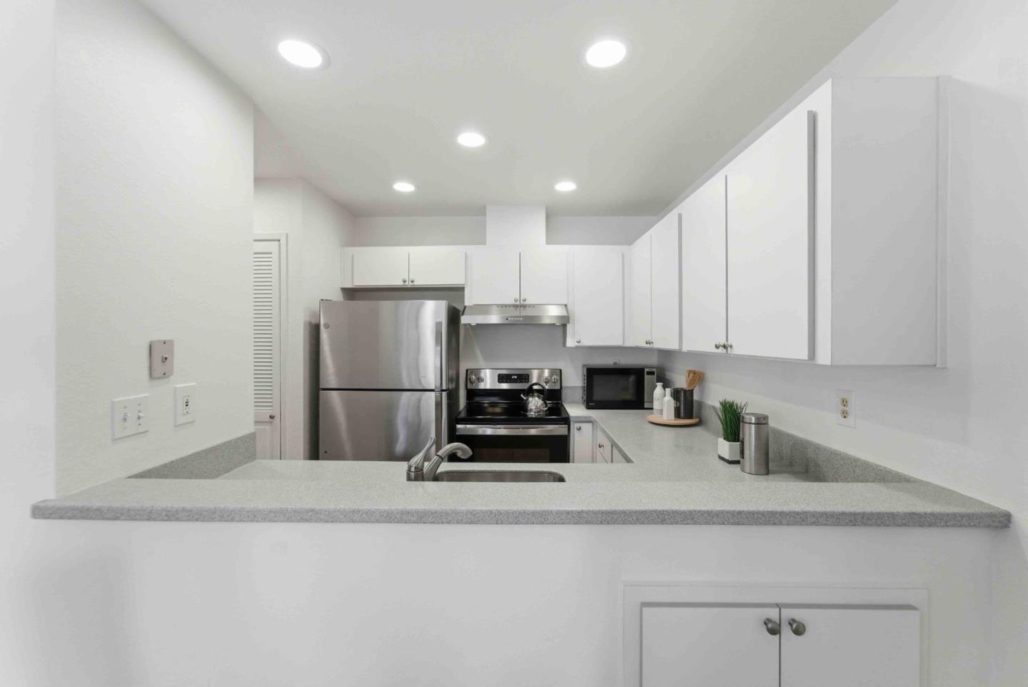 295 Hirsch Terrace