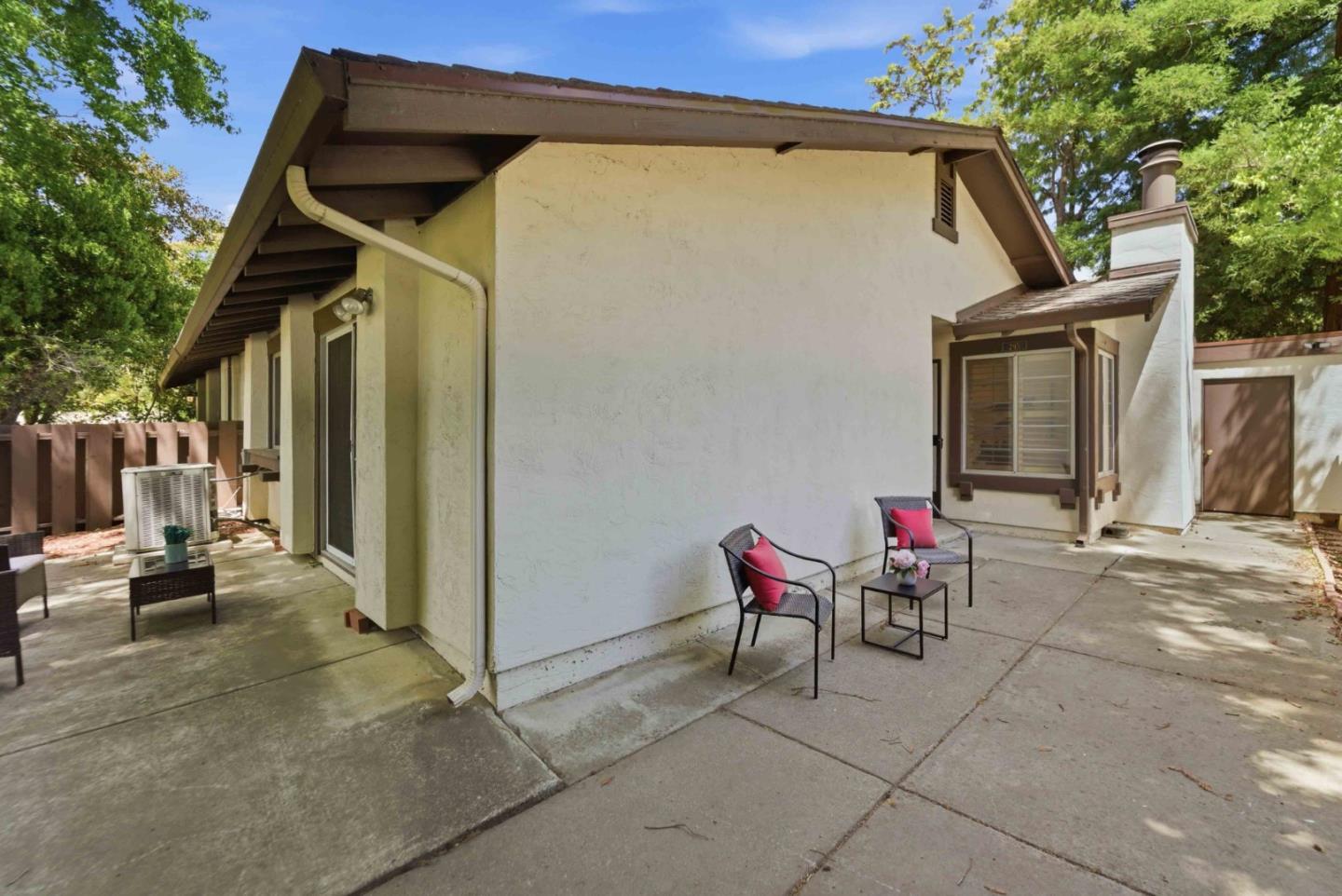 295 Hirsch Terrace