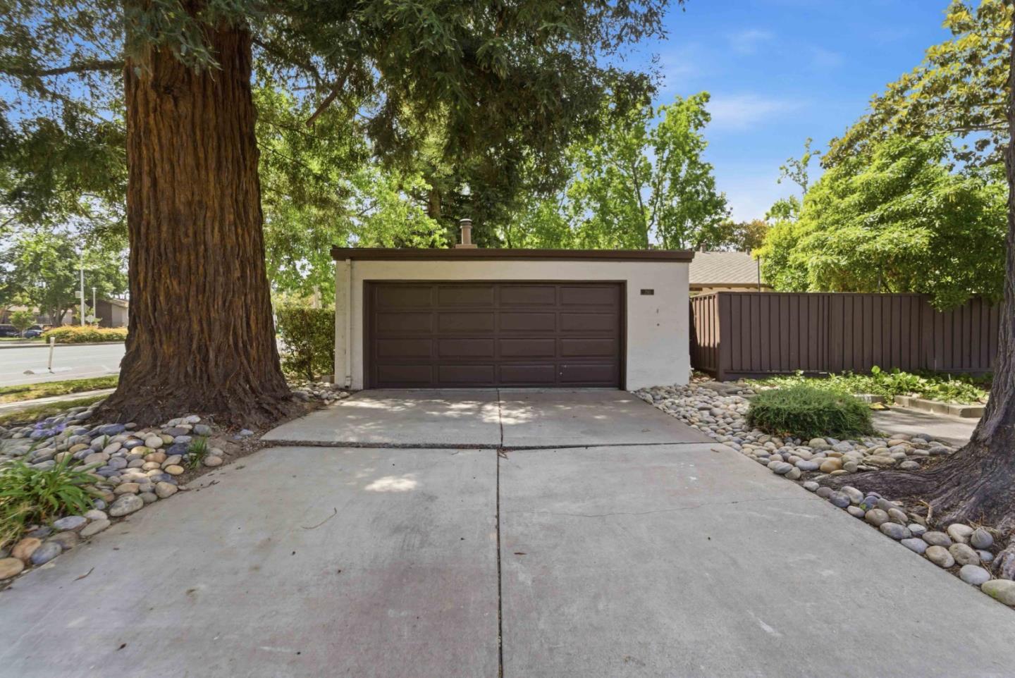 295 Hirsch Terrace