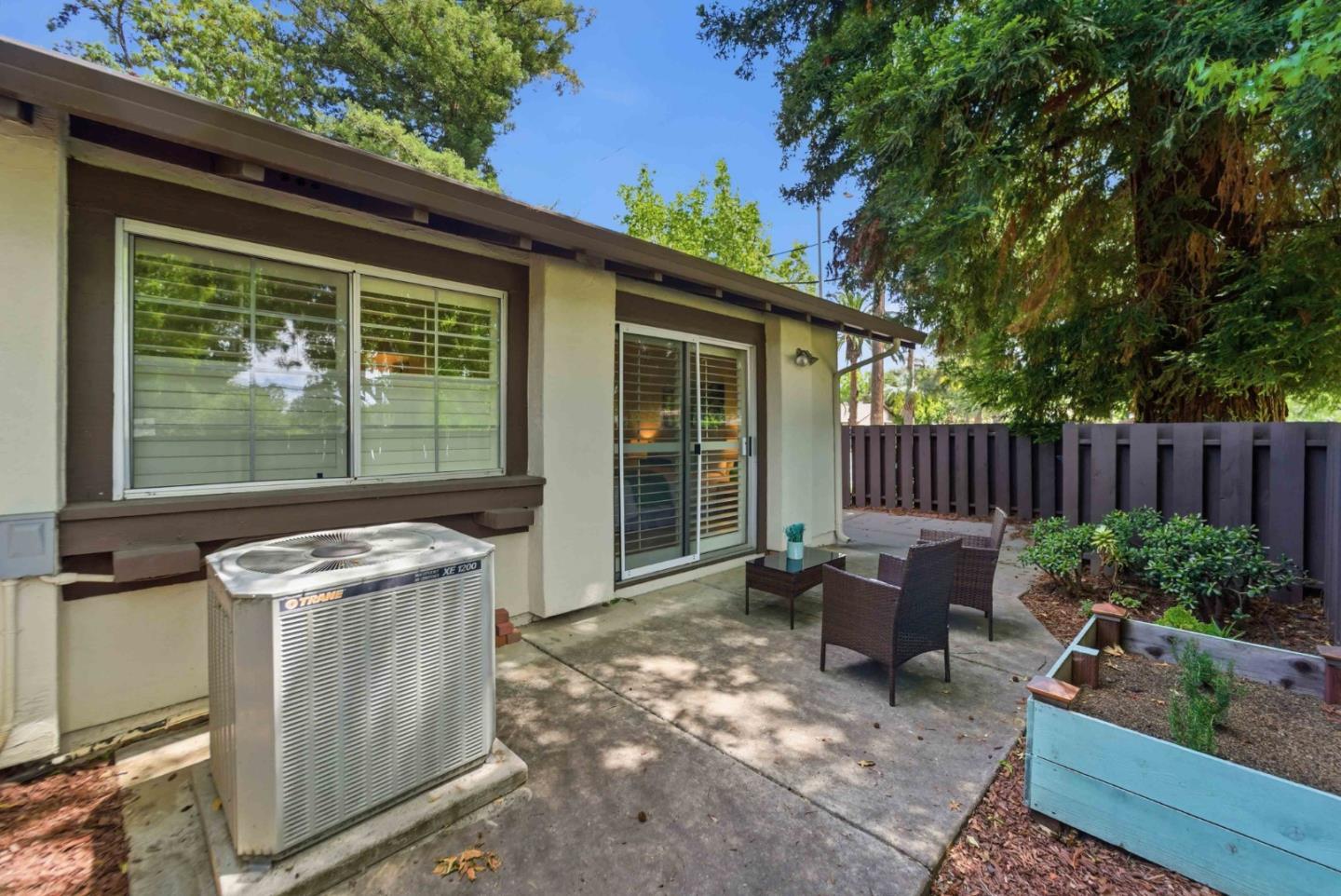 295 Hirsch Terrace