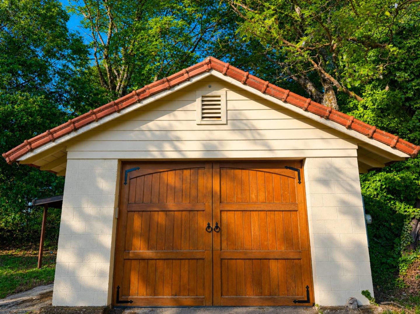 18516 Skyline Boulevard