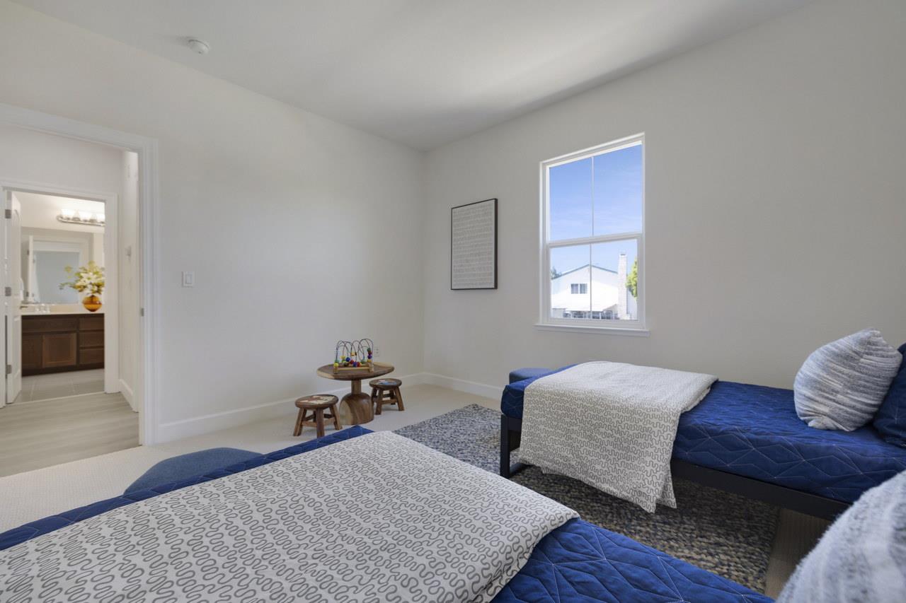 5372 Chesbro Avenue