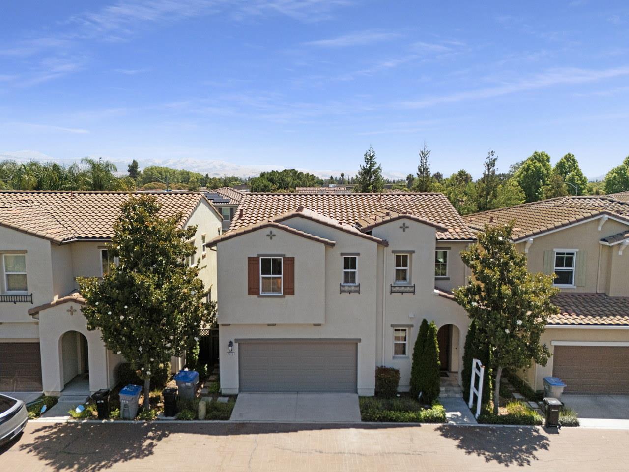 5372 Chesbro Avenue