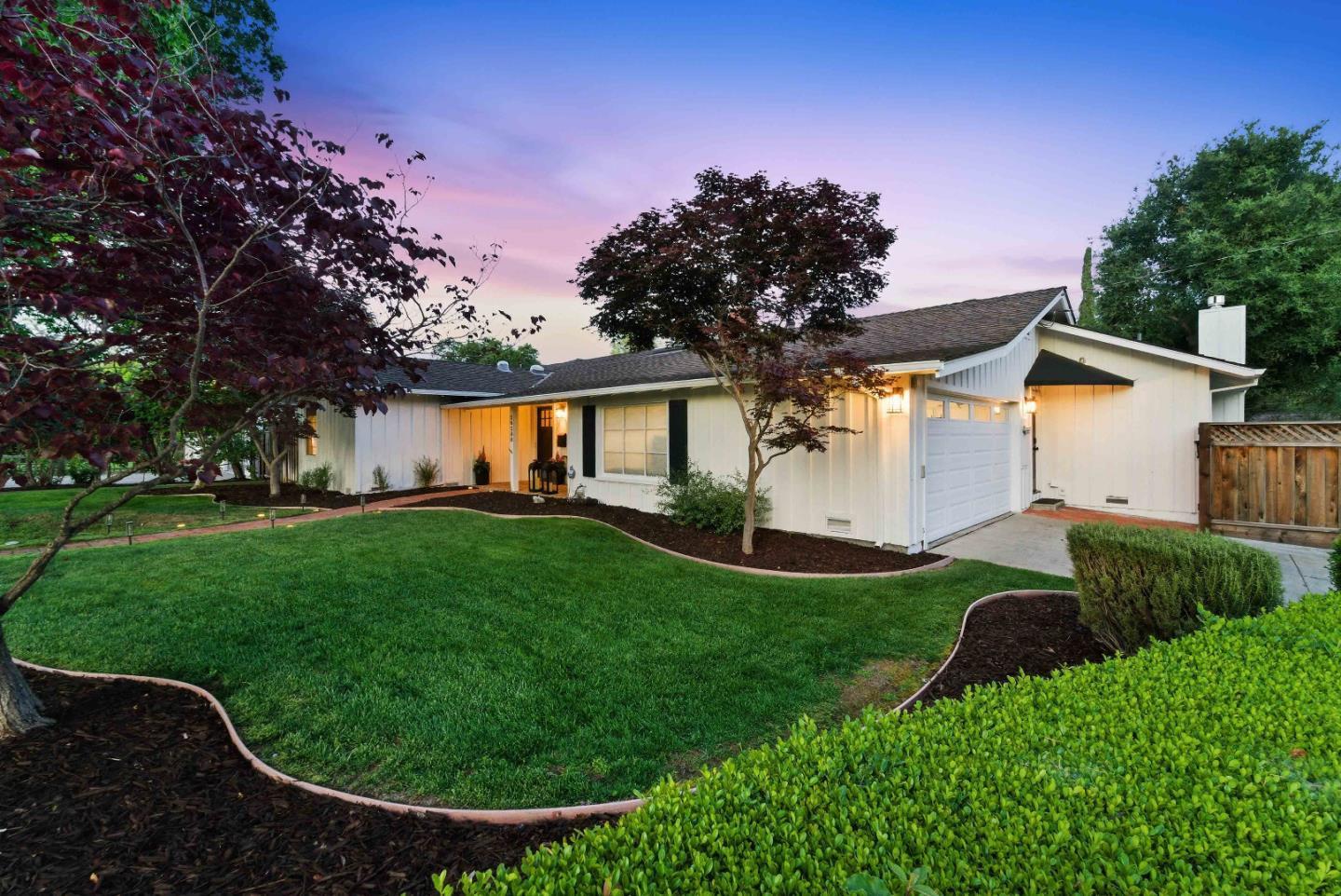 16180 Jasmine Way