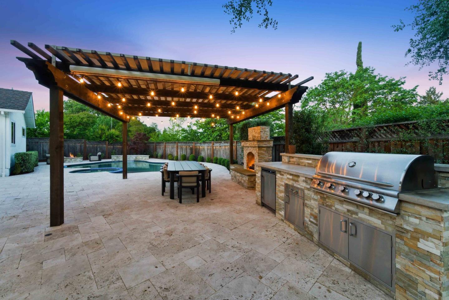 16180 Jasmine Way